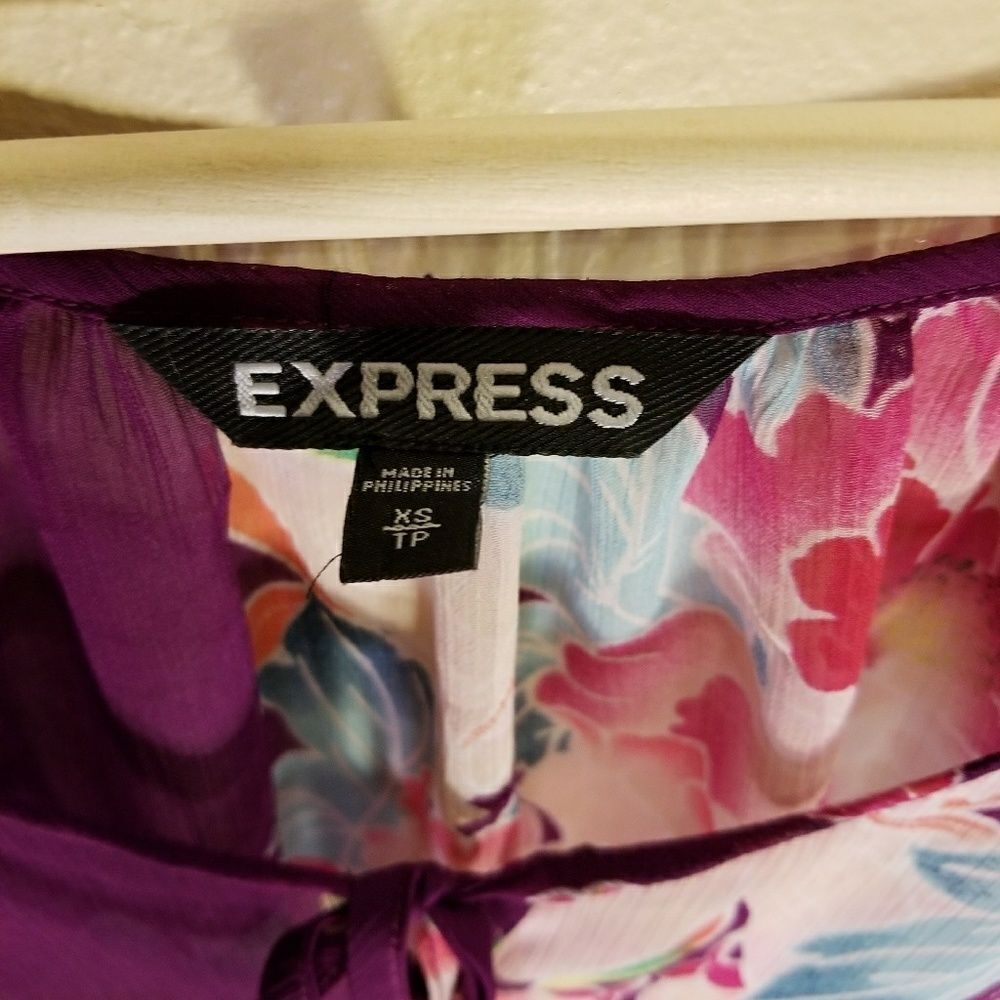 Express polyester flower blouse - Picture 5 of 9